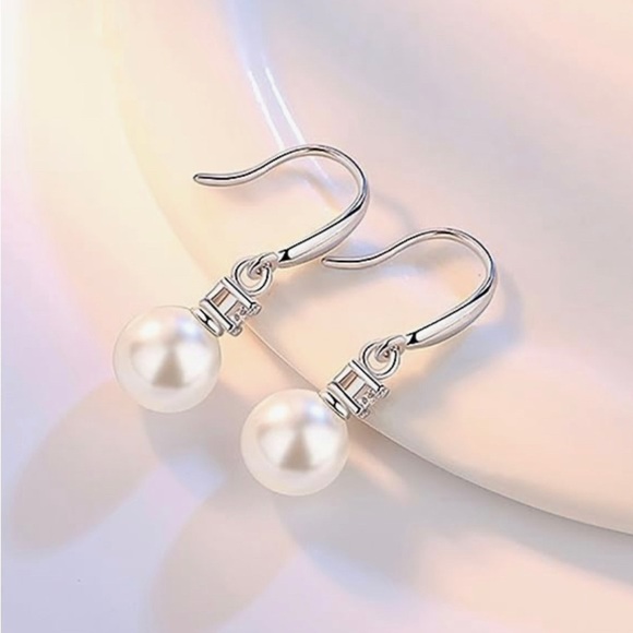 Earrings Pearl Dangle Silver Tone With Crystal Accent - Picture 5 of 8